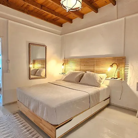 Nostromo Sirma & On Thalassa *