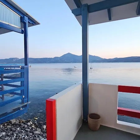 Nostromo Sirma & On Thalassa Dom wakacyjny