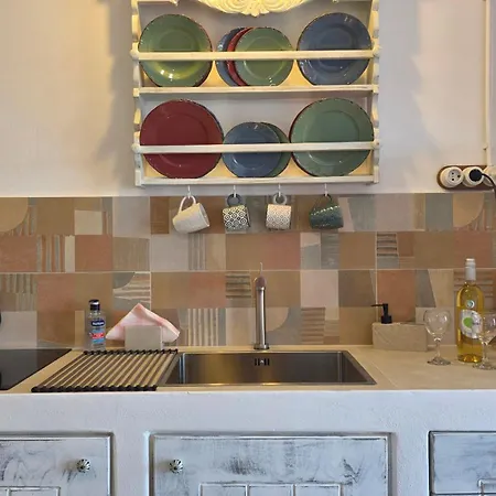 Nostromo Sirma & On Thalassa Klima (Milos)