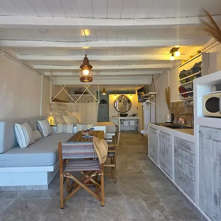 Nostromo Sirma & On Thalassa Dom wakacyjny Klima (Milos)