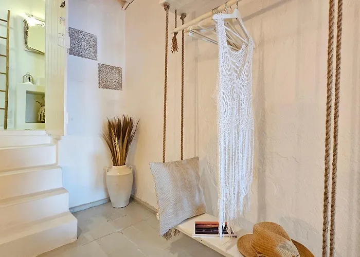 Feriehus Nostromo Sirma & On Thalassa Klima (Milos)