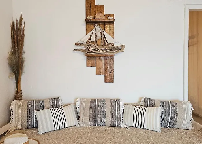 Nostromo Sirma & On Thalassa Feriehus *