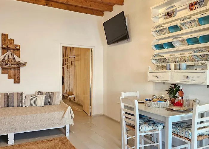 Nostromo Sirma & On Thalassa Feriehus *