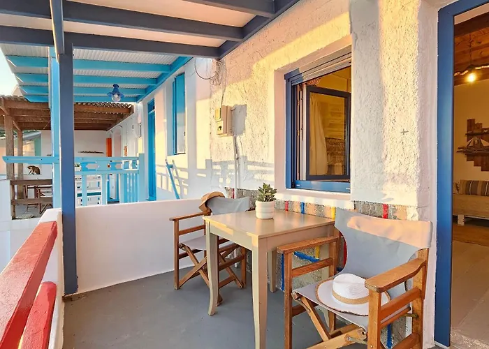 Feriehus Nostromo Sirma & On Thalassa Klima (Milos)