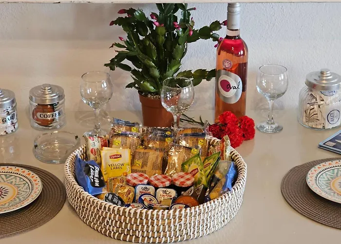 Nostromo Sirma & On Thalassa Klima (Milos)